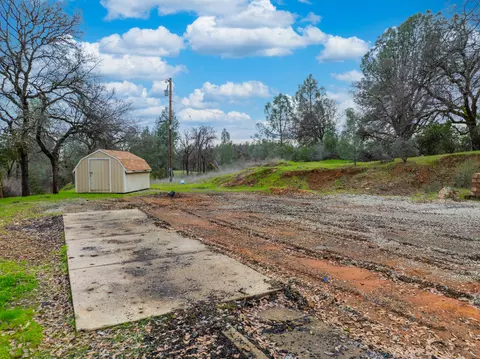 16438 Schilling Rd, Redding, CA 96001 photo 9