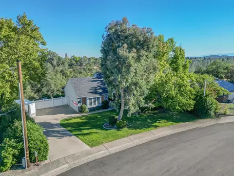 View/Area - 3339 Sherman Way, Redding, CA 96003 photo 2 of 6