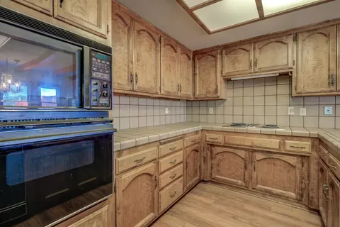 Kitchen - 3339 Sherman Way, Redding, CA 96003 photo 3 of 5