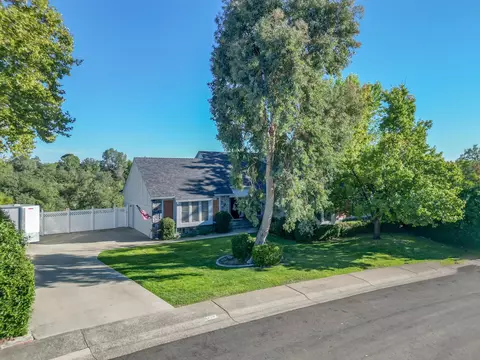 View/Area - 3339 Sherman Way, Redding, CA 96003 photo 4 of 6