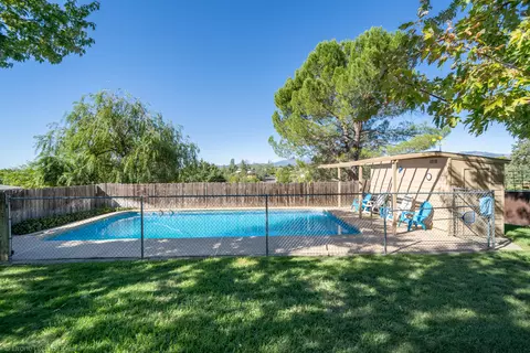 588 Ridge Rd, Redding, CA 96003 photo 46