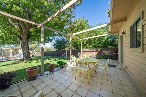 588 Ridge Rd, Redding, CA 96003 photo 33