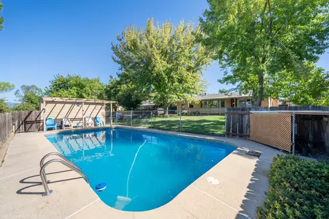 588 Ridge Rd, Redding, CA 96003 photo 45