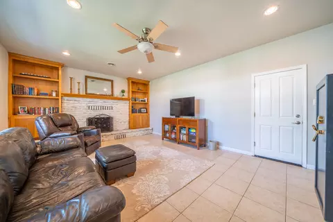 3410 Wimbledon Dr, Redding, CA 96002 photo 11