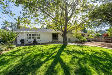 3410 Wimbledon Dr, Redding, CA 96002 photo 29