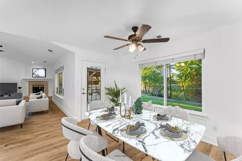 Dining - 2678 Queens Way, Redding, CA 96001 photo 1 of 1