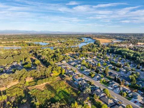 View/Area - 2678 Queens Way, Redding, CA 96001 photo 3 of 3