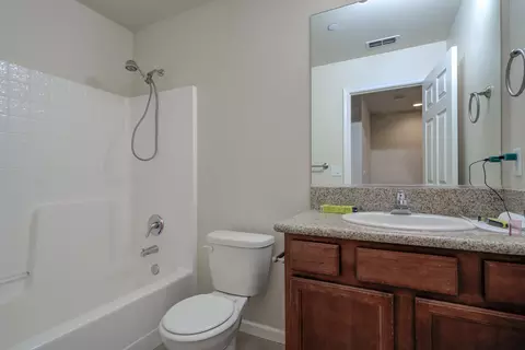 Bath - 628 Mission De Oro Dr, Redding, CA 96003 photo 1 of 1