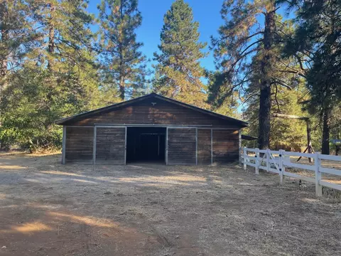 21565 Riverview Dr, Lakehead, CA 96051 photo 3