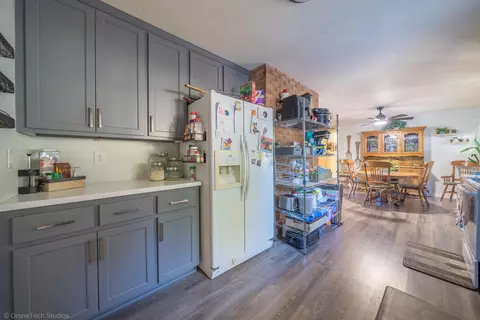 Kitchen - 3059 Quartz Hill Rd, Redding, CA 96003 photo 3 of 3