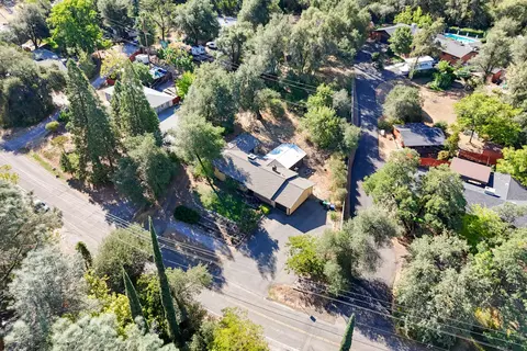 View/Area - 3059 Quartz Hill Rd, Redding, CA 96003 photo 11 of 13