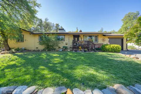 Exterior - 3059 Quartz Hill Rd, Redding, CA 96003 photo 20 of 23