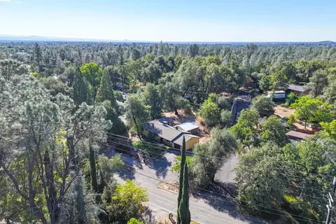 View/Area - 3059 Quartz Hill Rd, Redding, CA 96003 photo 4 of 13
