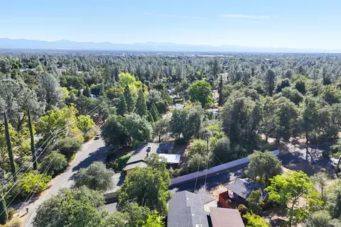 View/Area - 3059 Quartz Hill Rd, Redding, CA 96003 photo 5 of 13