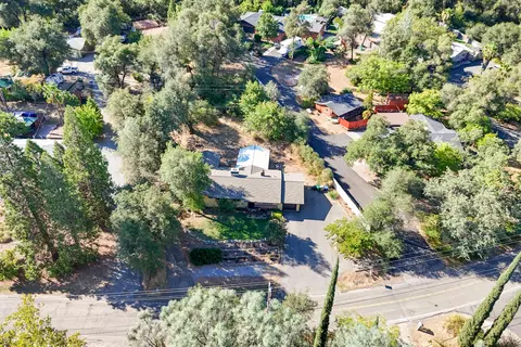 View/Area - 3059 Quartz Hill Rd, Redding, CA 96003 photo 10 of 13