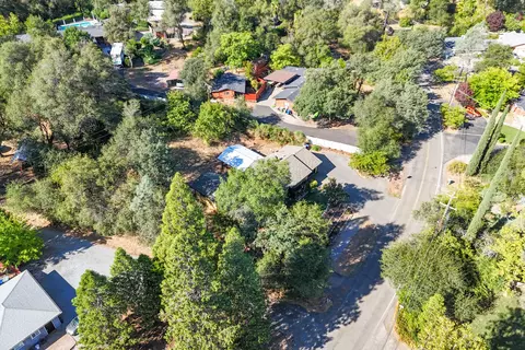 View/Area - 3059 Quartz Hill Rd, Redding, CA 96003 photo 9 of 13