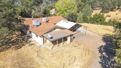 13533 Dry Creek Rd, Redding, CA 96003 photo 5