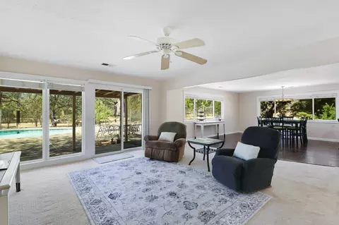 15905 Delano Dr, Redding, CA 96001 photo 8