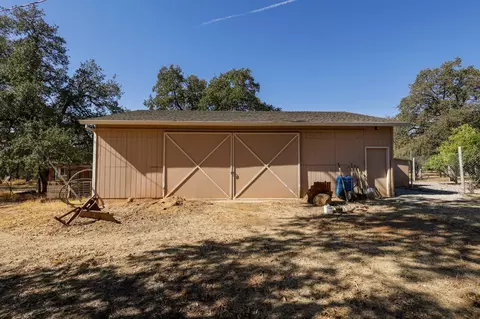 15905 Delano Dr, Redding, CA 96001 photo 6