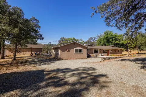 15905 Delano Dr, Redding, CA 96001 photo 2