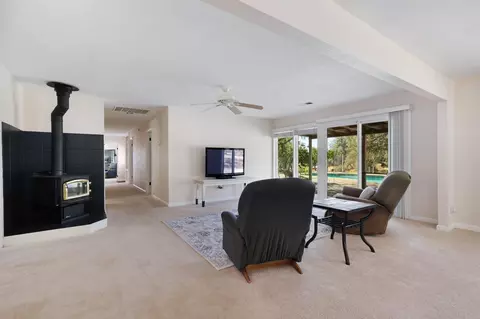 15905 Delano Dr, Redding, CA 96001 photo 9
