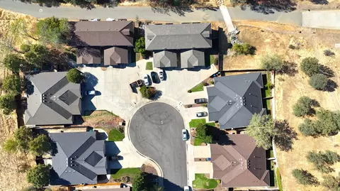 View/Area - 608 Marijean Way, Redding, CA 96003 photo 5 of 8