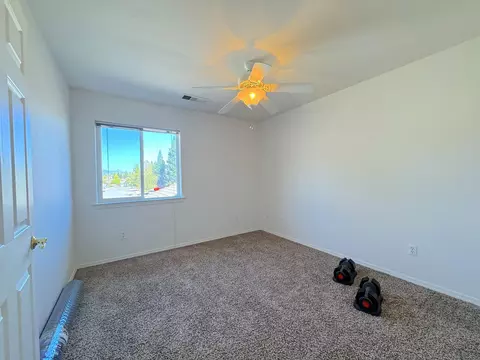 Bedroom - 608 Marijean Way, Redding, CA 96003 photo 2 of 5