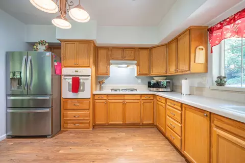 Kitchen - 28832 Whitmore Rd, Whitmore, CA 96096 photo 6 of 6