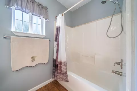 Bath - 28832 Whitmore Rd, Whitmore, CA 96096 photo 2 of 4