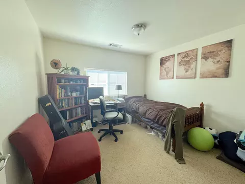 1246 Mighty Oak Ln, Redding, CA 96002 photo 9