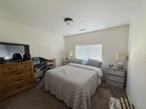 Bedroom - 1262 Mighty Oak Ln, Redding, CA 96002 photo 3 of 5