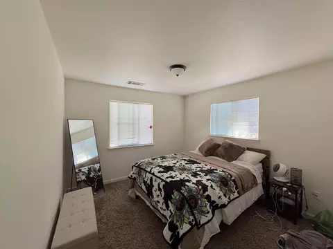 Bedroom - 1262 Mighty Oak Ln, Redding, CA 96002 photo 2 of 5