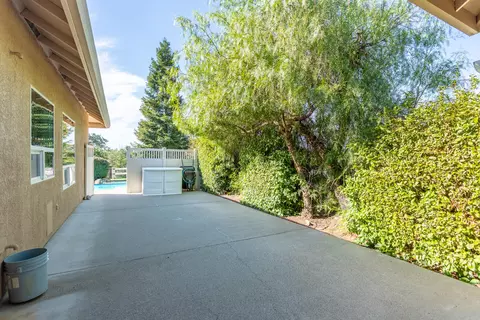Exterior - 1814 Harvard Way, Redding, CA 96003 photo 7 of 15