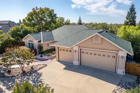 Exterior - 1814 Harvard Way, Redding, CA 96003 photo 14 of 15