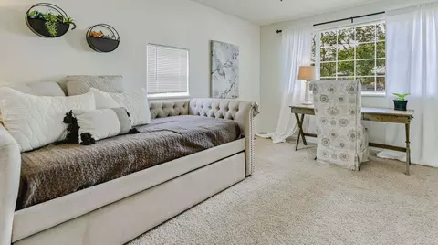 Bedroom - 1025 Gold St, Redding, CA 96002 photo 4 of 6