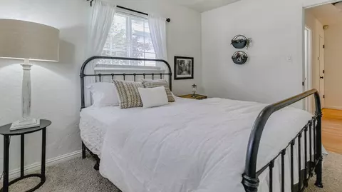 Bedroom - 1025 Gold St, Redding, CA 96002 photo 6 of 6