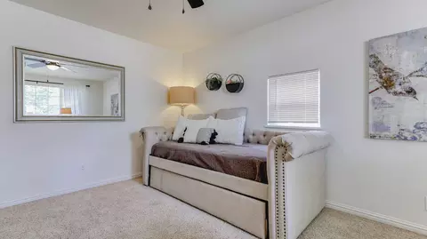 Bedroom - 1025 Gold St, Redding, CA 96002 photo 3 of 6