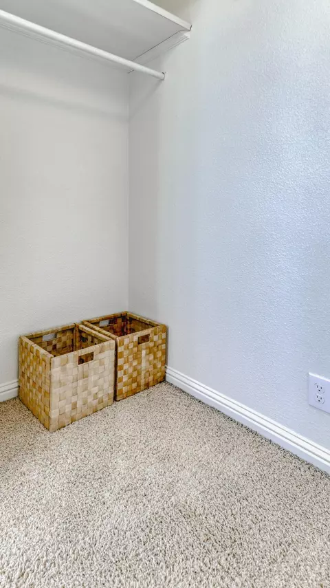 Other - 1025 Gold St, Redding, CA 96002 photo 3 of 7