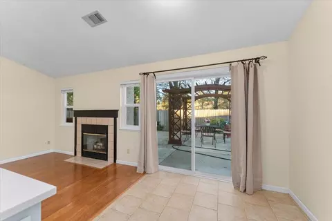 515 Arbuckle Ct, Redding, CA 96003 photo 15