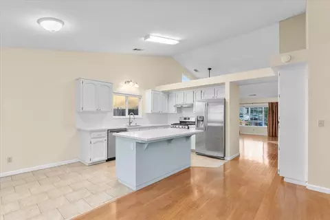 515 Arbuckle Ct, Redding, CA 96003 photo 7