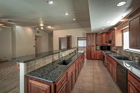 1265 Norman Dr, Redding, CA 96002 photo 15