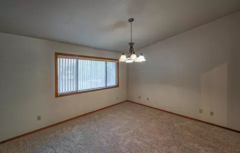 1265 Norman Dr, Redding, CA 96002 photo 9