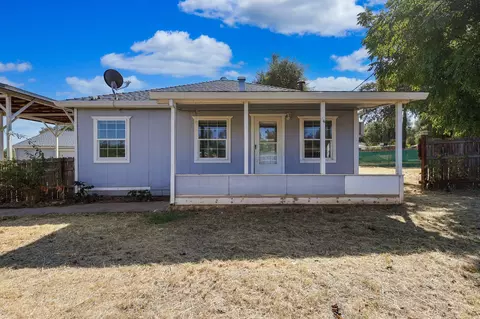 Exterior - 7637 Happy Valley Rd, Anderson, CA 96007 photo 2 of 6