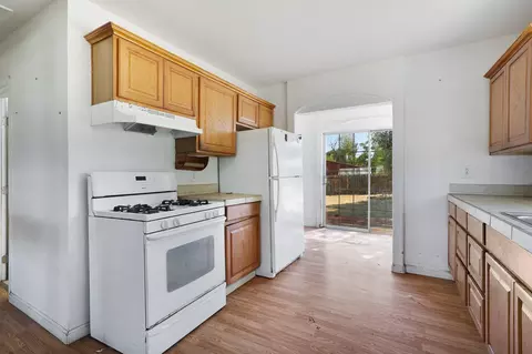 Kitchen - 7637 Happy Valley Rd, Anderson, CA 96007 photo 2 of 3