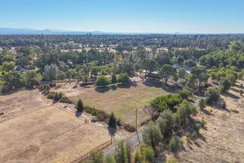 View/Area - 9411 Brandy Ln, Redding, CA 96003 photo 3 of 22