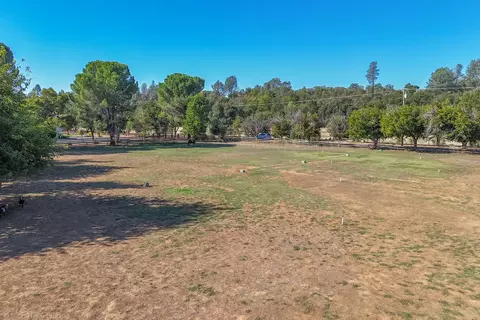 Exterior - 9411 Brandy Ln, Redding, CA 96003 photo 59 of 61