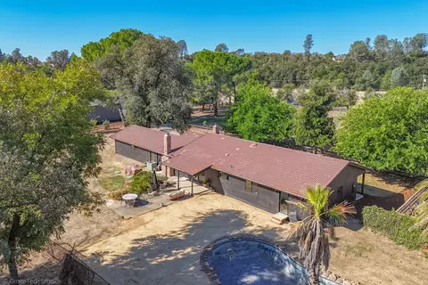 View/Area - 9411 Brandy Ln, Redding, CA 96003 photo 14 of 22
