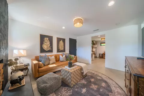 Living - 9411 Brandy Ln, Redding, CA 96003 photo 8 of 10