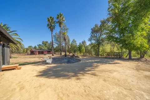 Exterior - 9411 Brandy Ln, Redding, CA 96003 photo 39 of 61