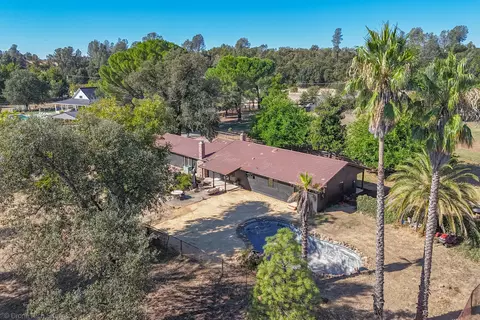 View/Area - 9411 Brandy Ln, Redding, CA 96003 photo 2 of 22